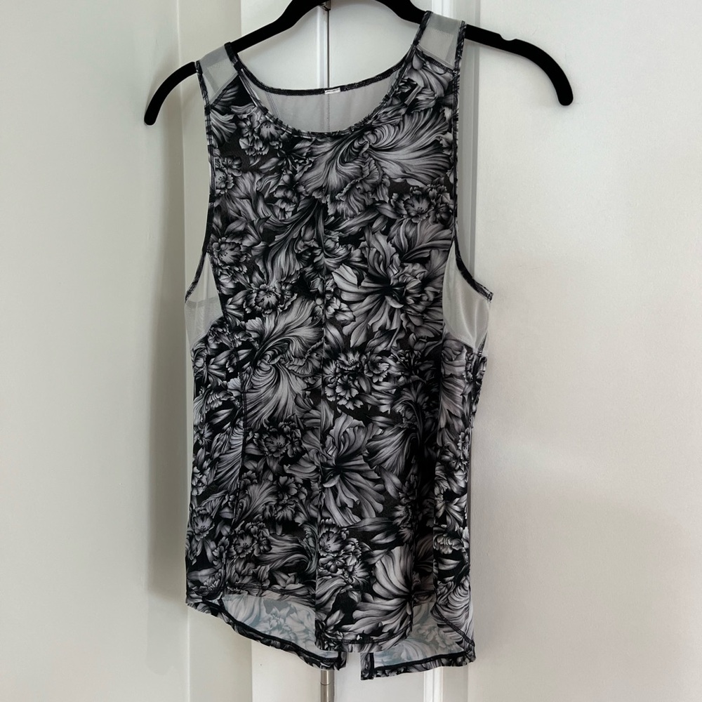 Lululemon sculpt tank